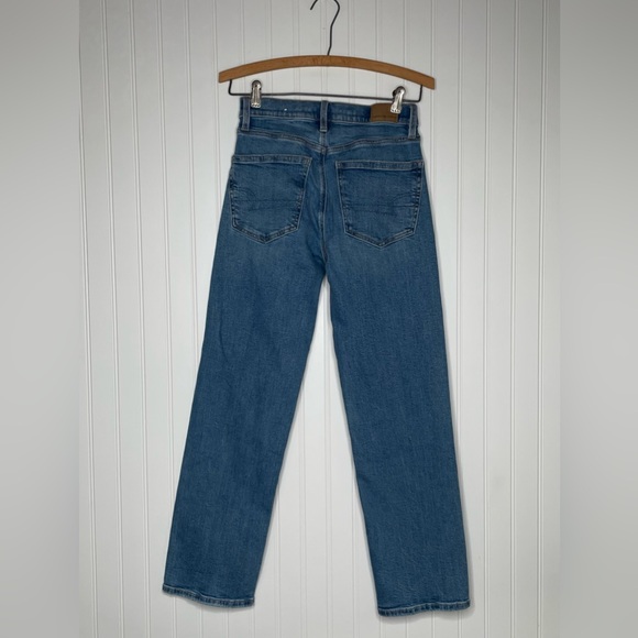 American Eagle Low Rise Baggy Straight Jeans - Picture 6 of 7